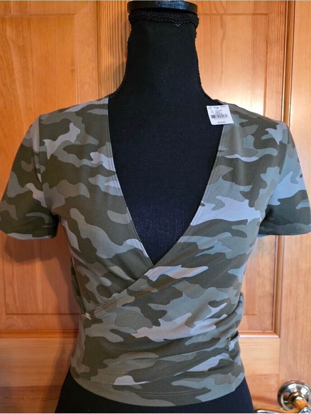 PINK Victoria's Secret Olive Green Camo Wrap Crop Top NWOT